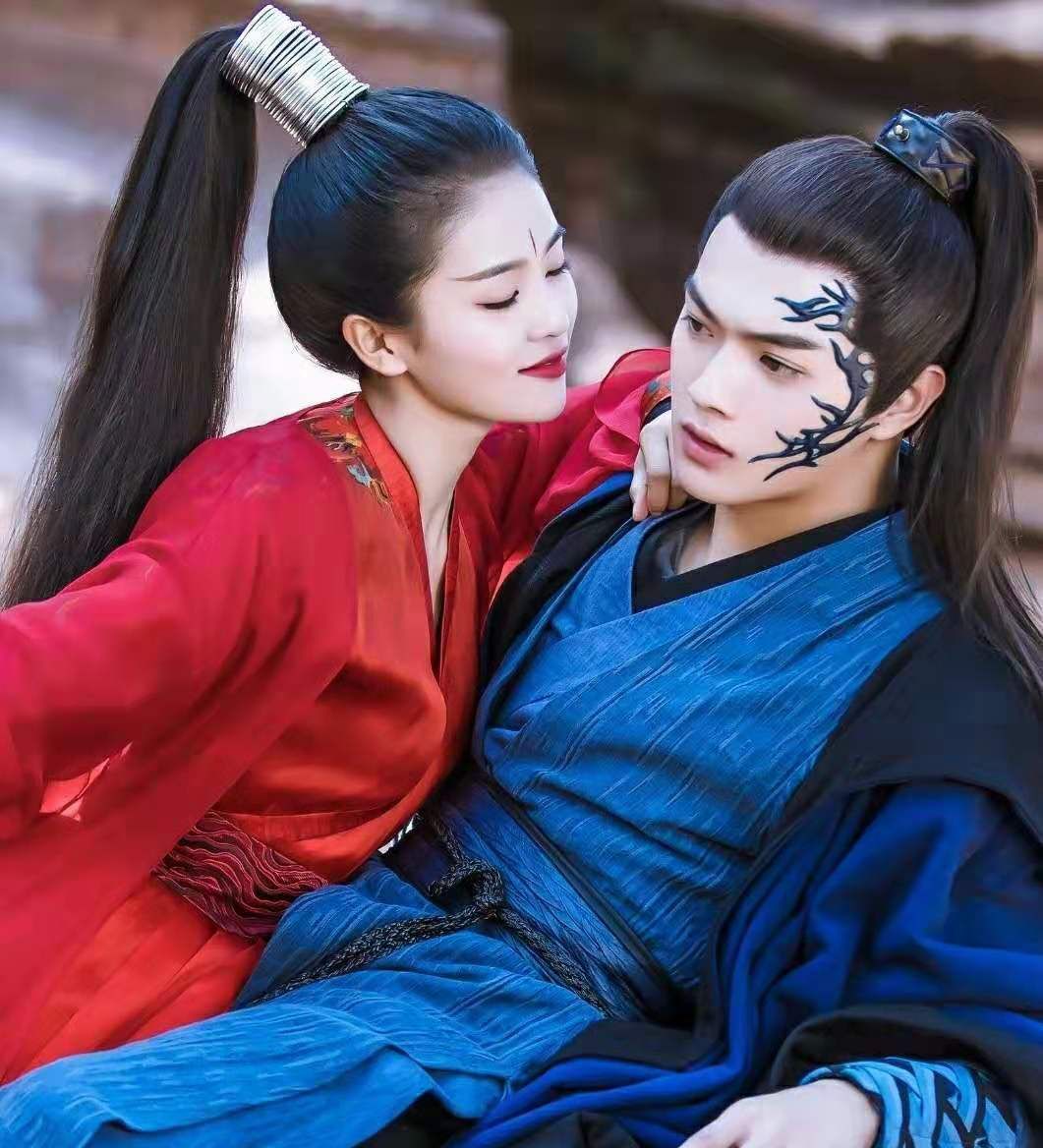 "厉尘澜 路招摇" 你的眼中有星河,指尖有温柔!