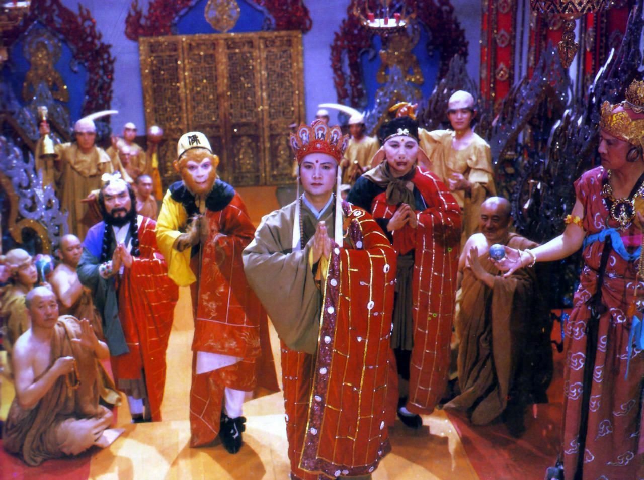 1 / 9 《西游记》该剧讲述的是孙悟空,猪八戒,沙僧辅保大唐高僧玄奘去