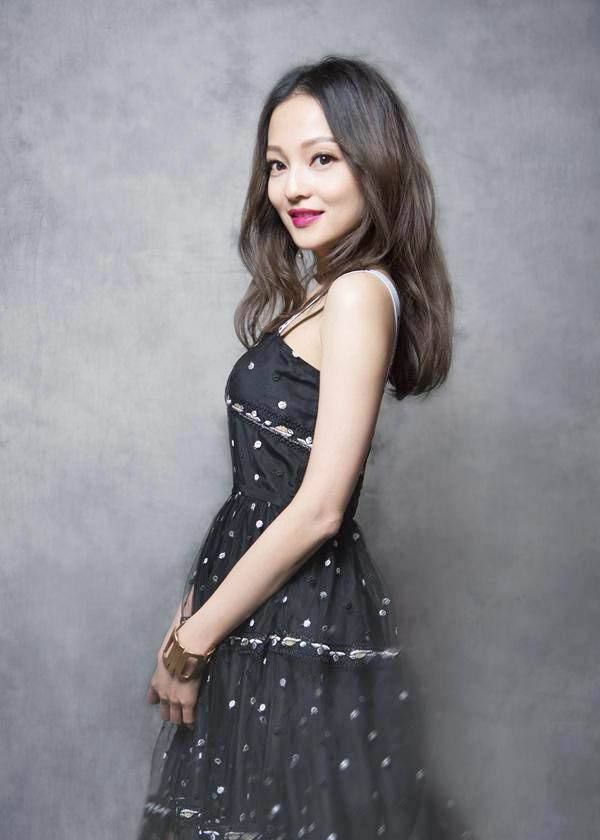 明星张韶涵80后歌手和演员,外形甜美,是受大众喜爱的艺人