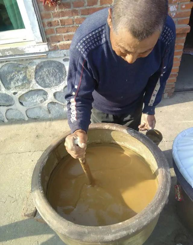 东北菜量到底有多大？南方人：装菜都用洗脸盆子休闲区蓝鸢梦想 - Www.slyday.coM