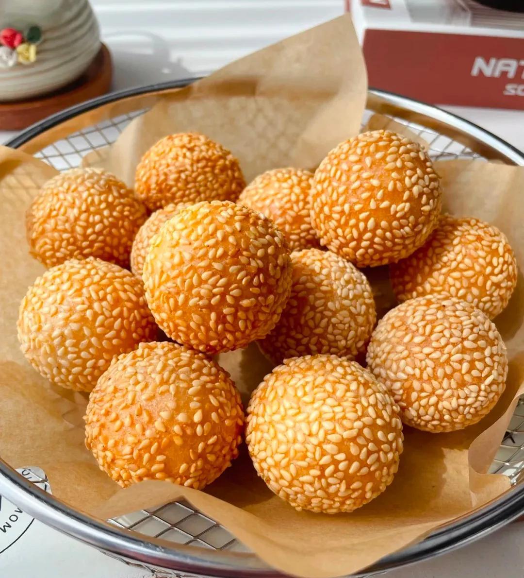 经典小吃有手就会做爆好吃的心麻球