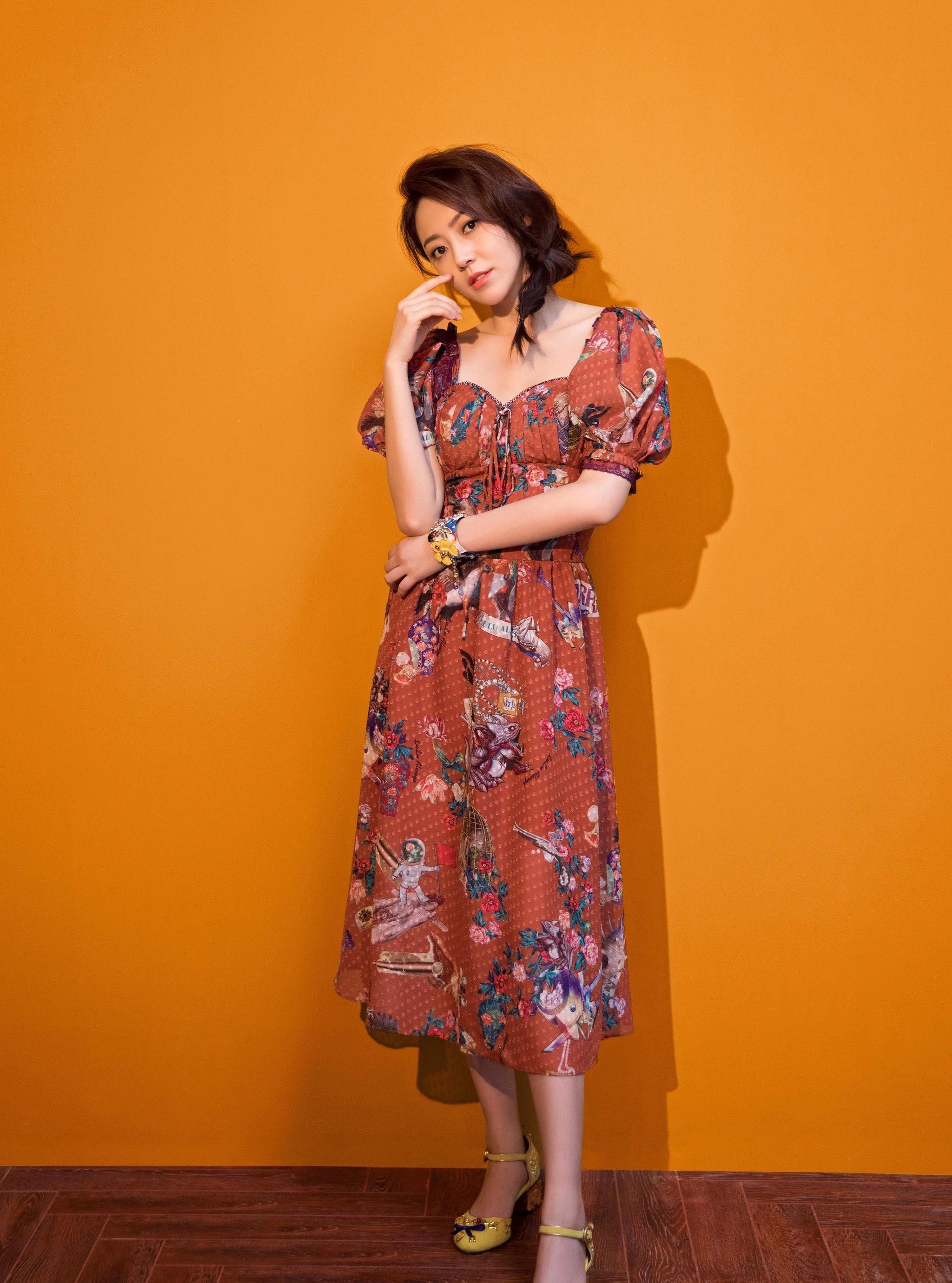 女神黄梦莹:第5049期气质潮流美图欣赏