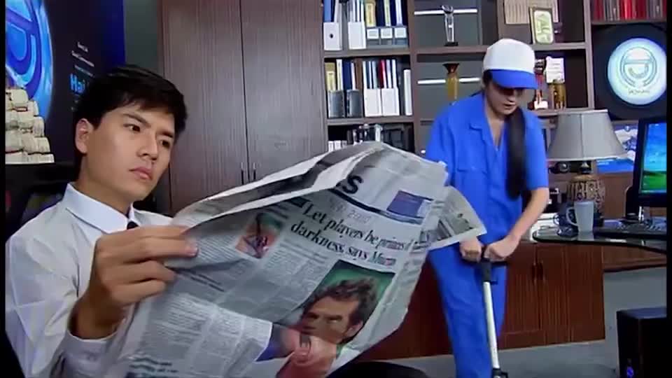小菊的春天清洁工非要给总裁打扫卫生气得总裁让她出去