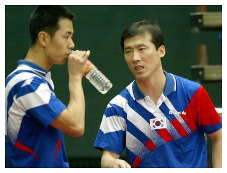 那场比赛成就了刘国正,而金泽洙则开始一蹶不振最终淡出世界乒坛,退役