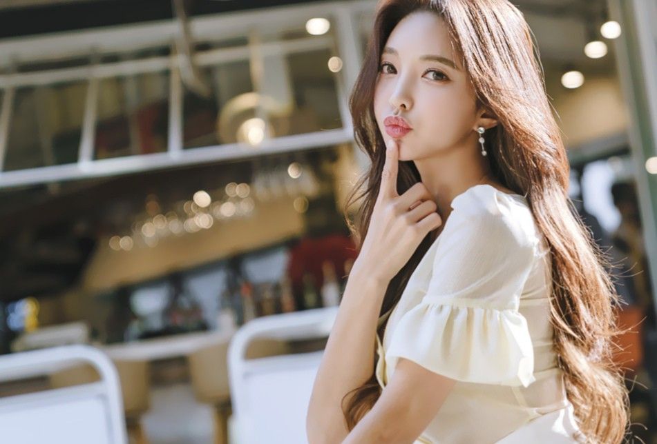 时尚小姐姐,女人味十足,被可爱的造型,撩到了!