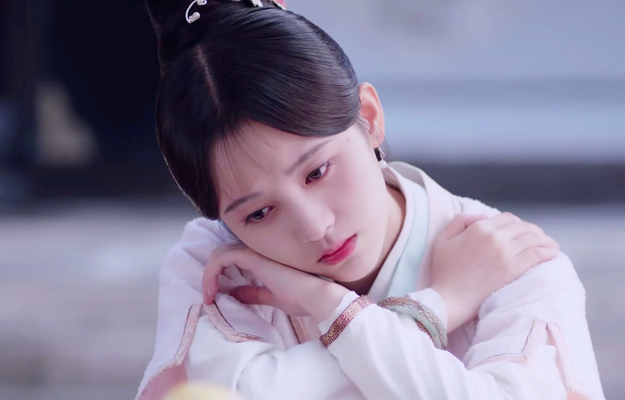 古装初恋脸女神鞠婧祎,很惊艳的美貌你心动了吗?__财经头条