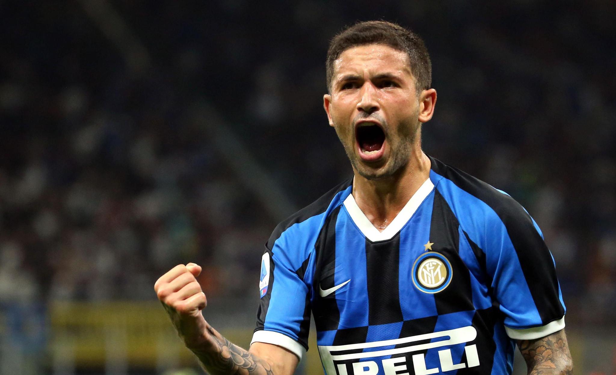 足球——意甲联赛:国米胜莱切