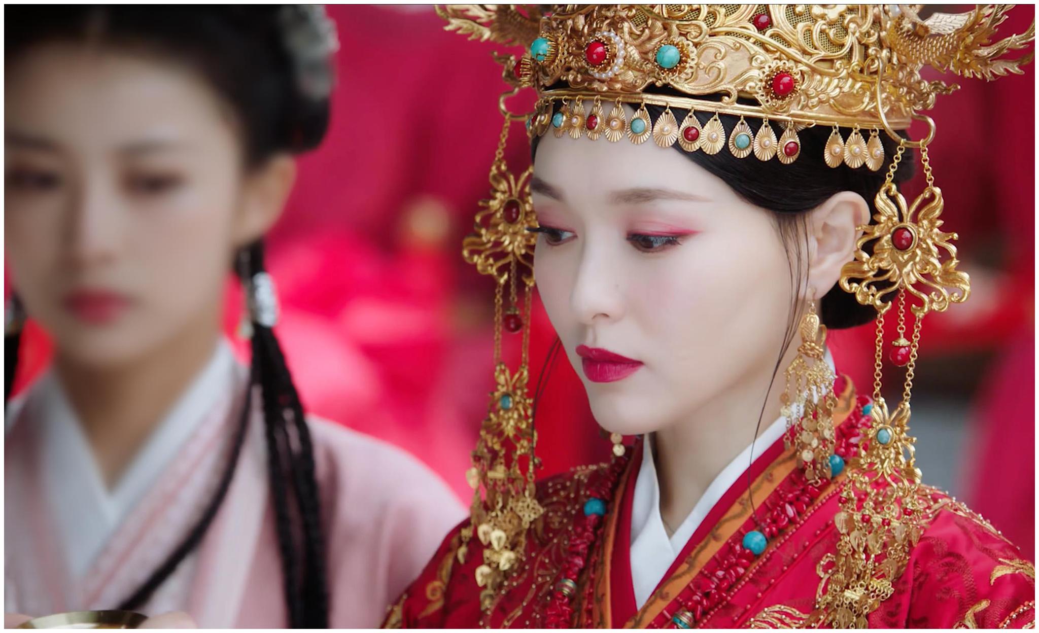 《燕云台》萧燕燕大婚哭成了泪人,坐在轿中回忆与韩德让的过往