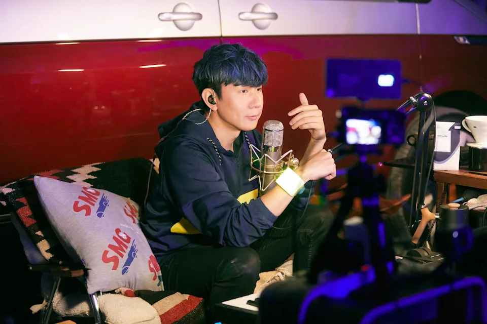 网友暧昧点名「在<a href=