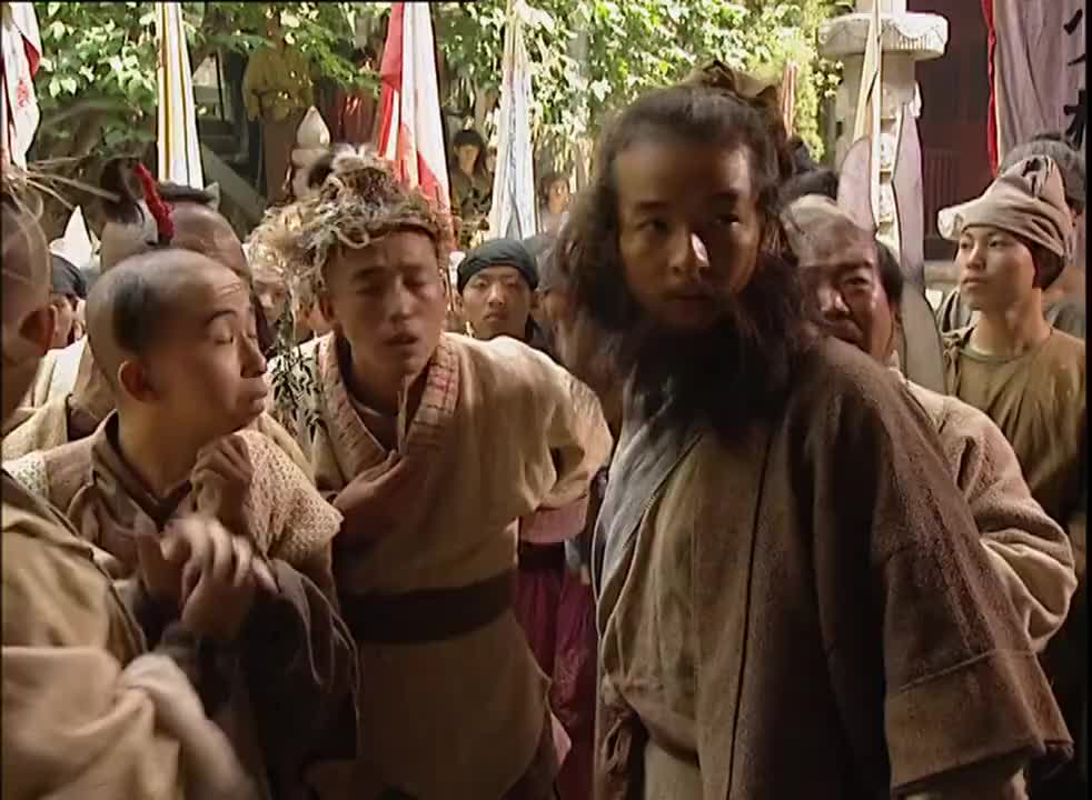 笑傲桃谷六仙被困少林寺饿极了吃起虫子