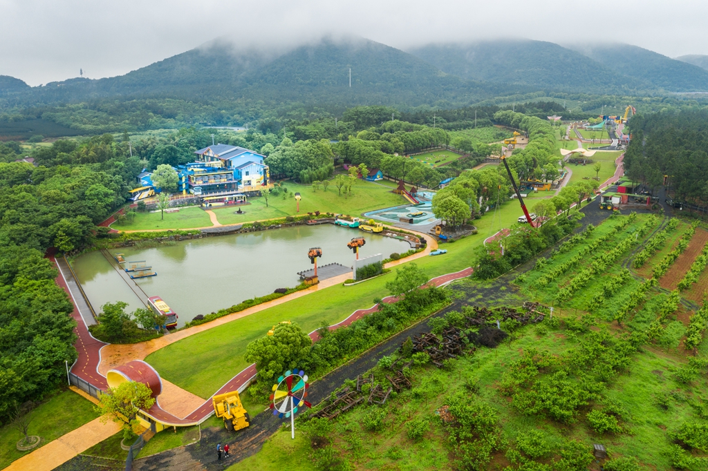 龙城乡情好山好水牛马塘曹山花居地瓜村顾常华摄影