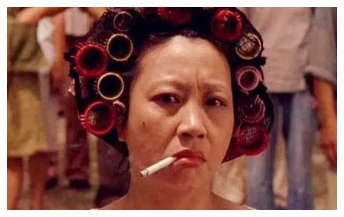 抽烟的女星:舒淇最深沉,颖宝最假,看到她:烟还有这作用?