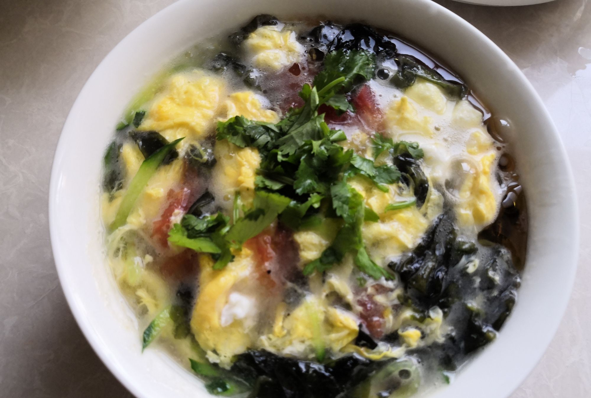 清淡养胃的紫菜蛋花汤这样做,因为虾皮的加入更加营养鲜美