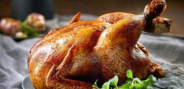 做脆皮烤鸡时，为什么要刷一层糖液？怪不得不如外面的好吃休闲区蓝鸢梦想 - Www.slyday.coM