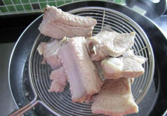 你煮的“排骨”为什么不好吃？很多人都少了这一步，难怪不入味休闲区蓝鸢梦想 - Www.slyday.coM