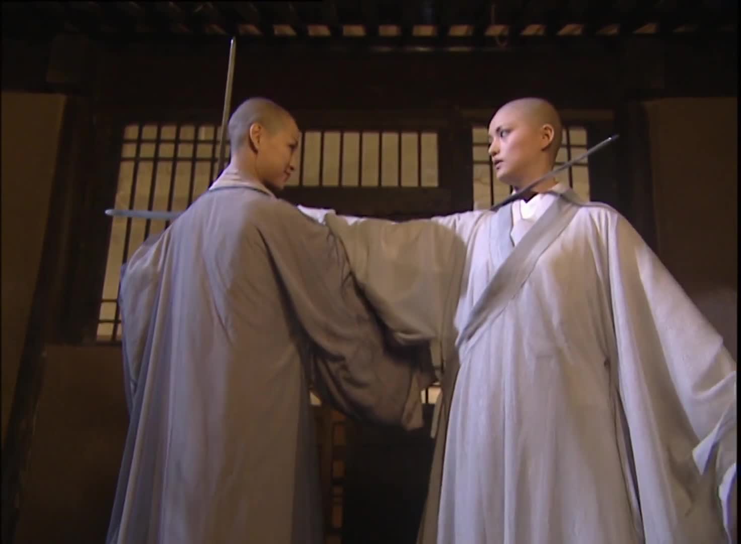 笑傲江湖得知杀害定逸师太的奸贼是岳不群令狐冲瞬间傻了