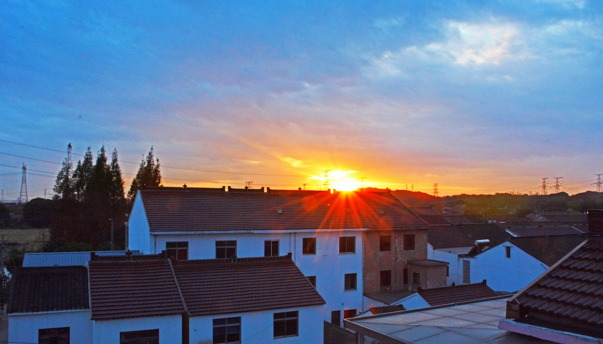 落日霞光映山村|霞光|落日|山村_新浪新闻