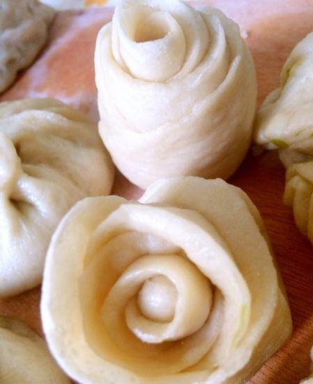 这样做的花卷，在我们就太受欢迎了，就连挑食的孩子也说太好吃！休闲区蓝鸢梦想 - Www.slyday.coM