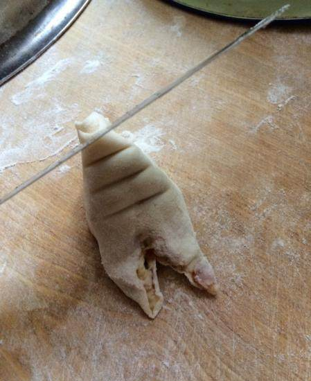 这样做的花卷，在我们就太受欢迎了，就连挑食的孩子也说太好吃！休闲区蓝鸢梦想 - Www.slyday.coM