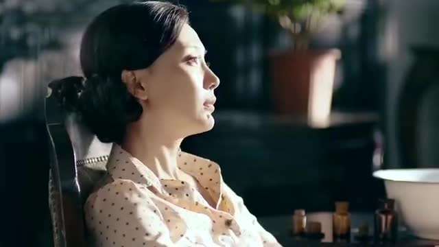 一代枭雄程立雪见程立珊哭了赶忙安慰她