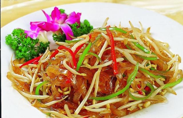 豆芽炒粉丝多加这一步豆芽脆爽有食欲家里人都喜欢吃