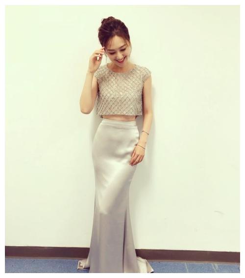 与李咏搭档央视主持人走红的王冠,被"辞退"后回原单位失去人气