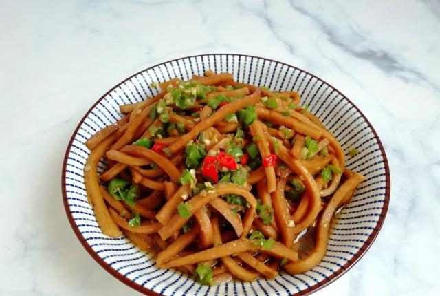 晒晒我家的午餐，才花20块钱就做了4道菜，两大人两小孩都吃撑了休闲区蓝鸢梦想 - Www.slyday.coM