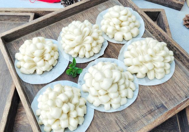 花样面食不用提前发面现做现吃洁白暄软好看又好吃