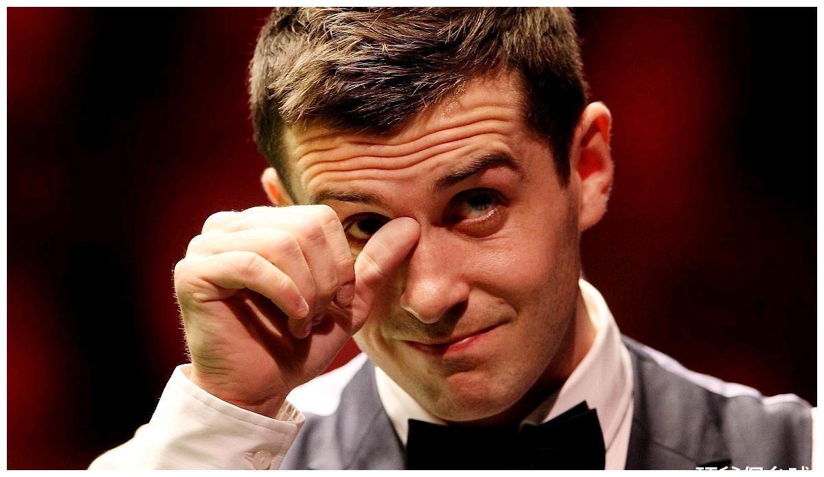 塞尔比在首轮比赛中对阵上了同为战术大师的李沃克,但李沃克的状态并