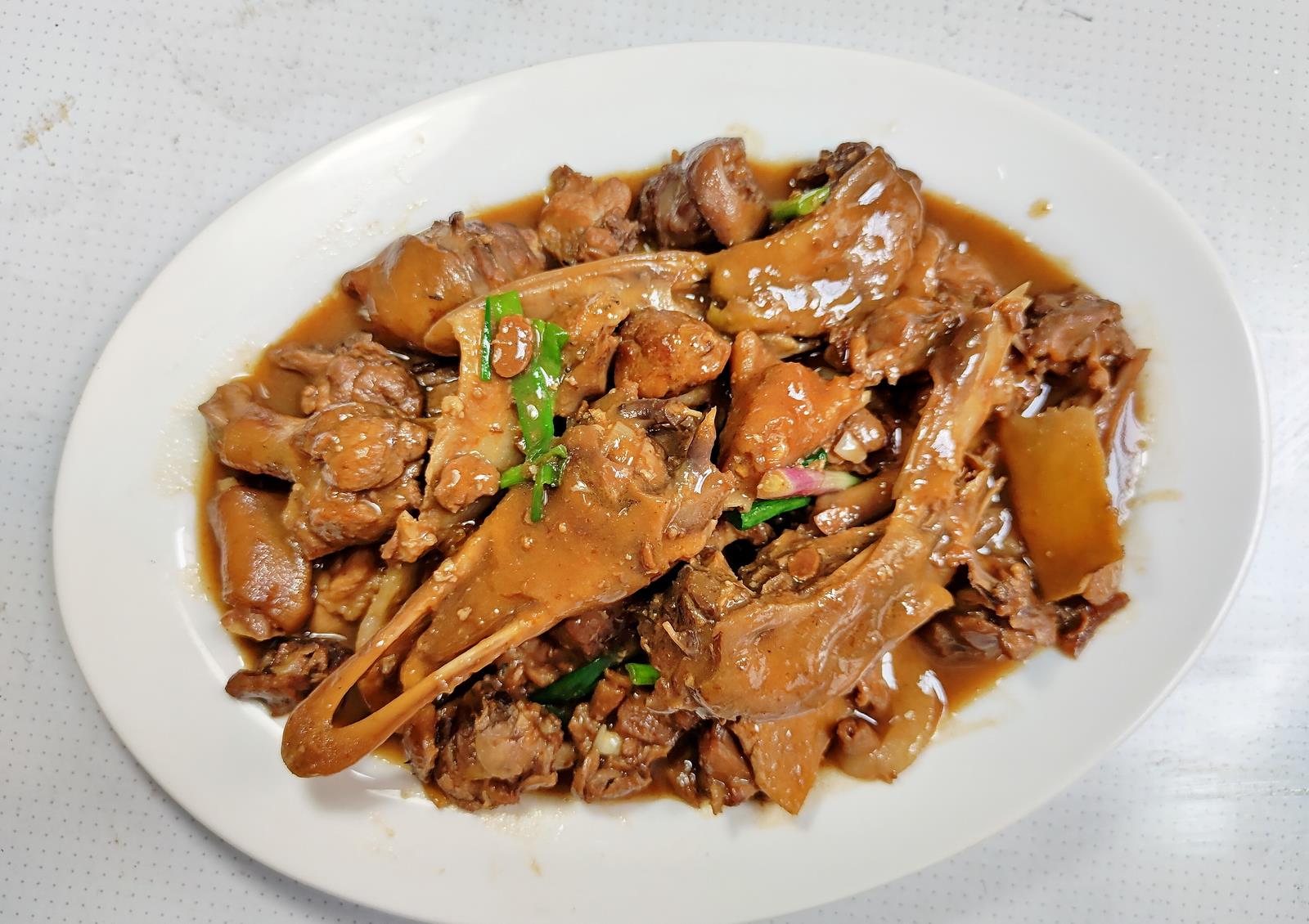 家常粤菜面豉酱陈皮焖鸭粗料细作浓香惹味