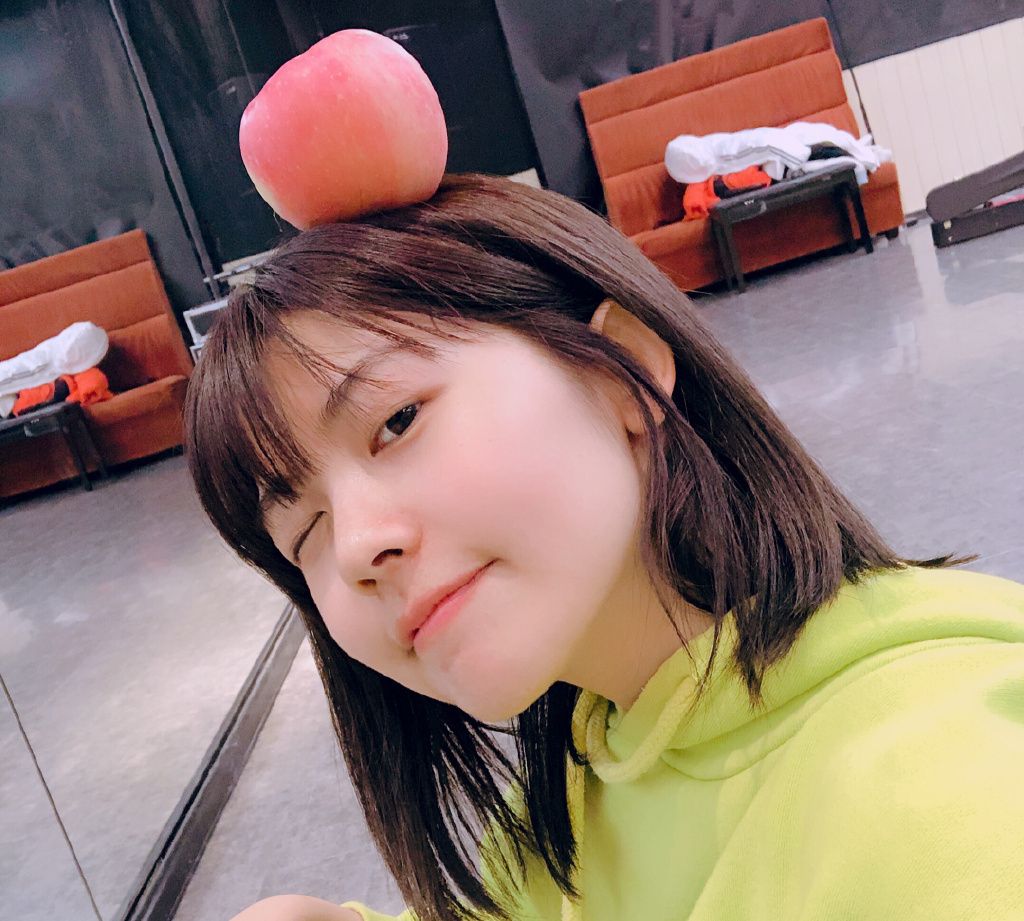 一组赖美云可爱清纯的自拍,图六甜美的笑容,属实是迷人啊!