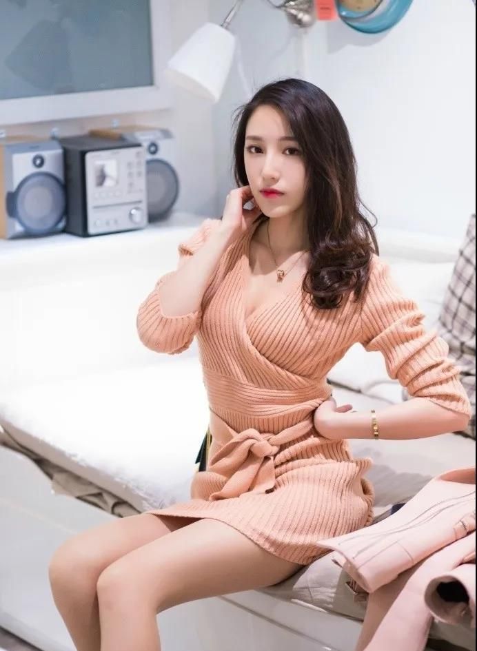 宜家邂逅的长腿姐姐