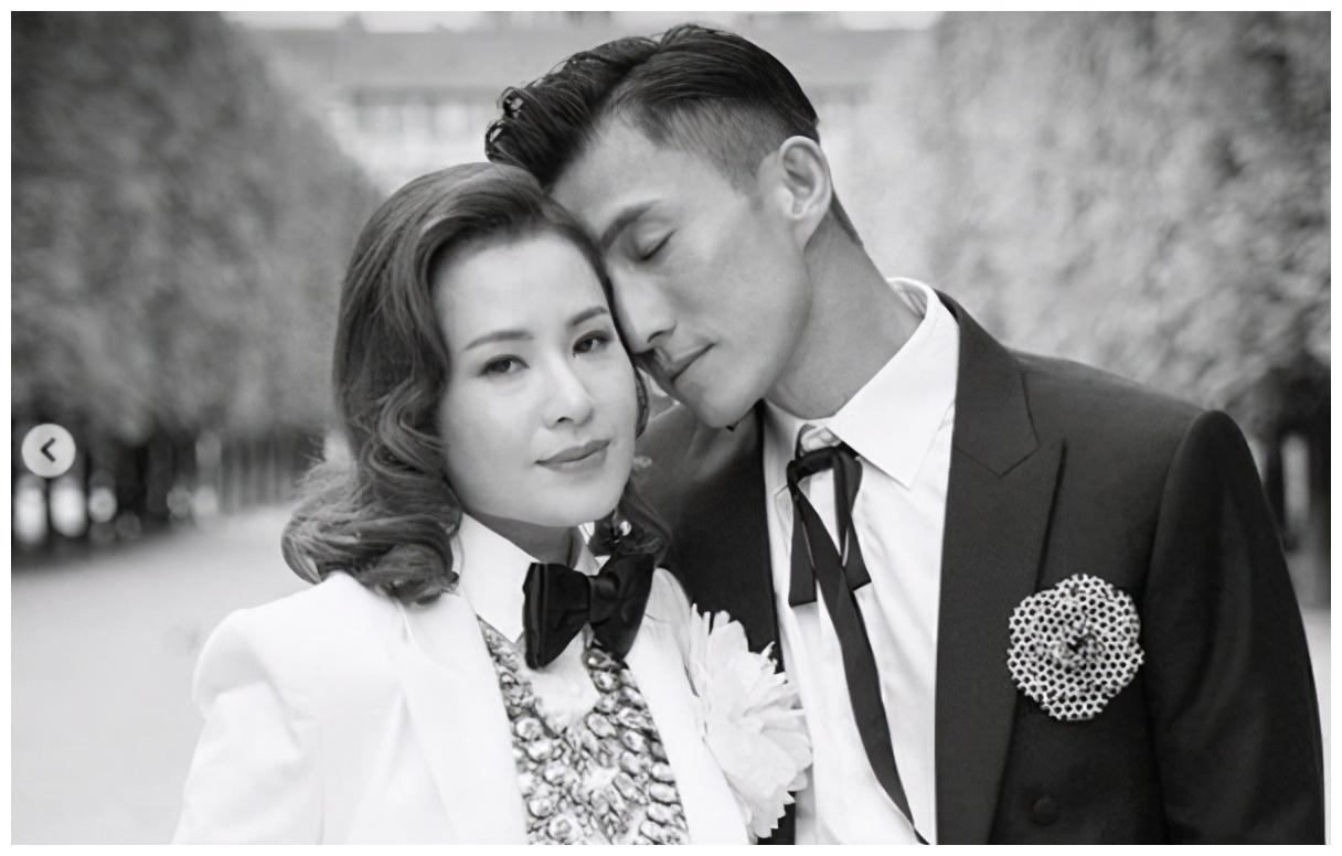 陈山聪结婚一周年向老婆发表爱的宣言最幸运的事就是娶到你