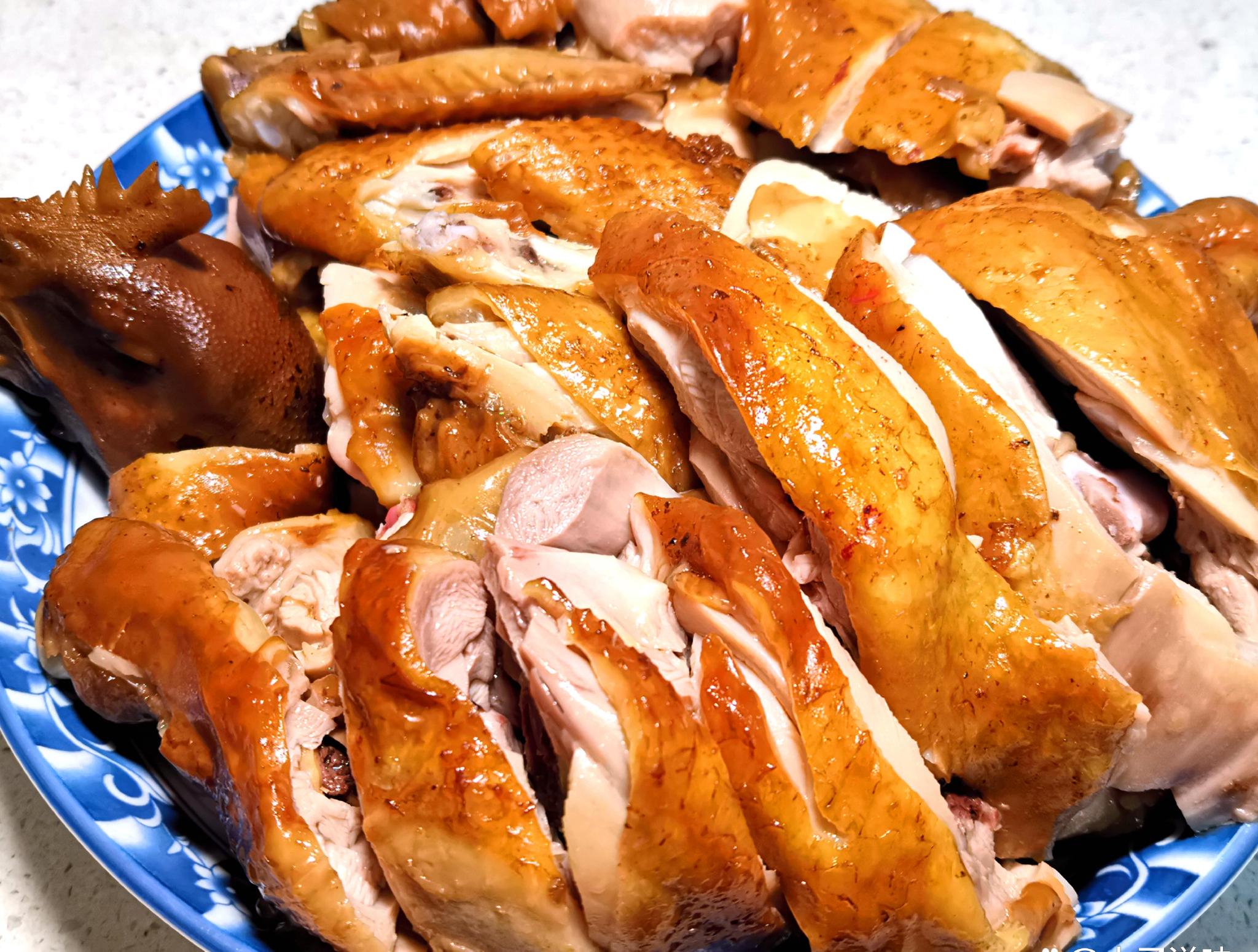 一道不输饭店的鲜香嫩滑多汁的酱油鸡