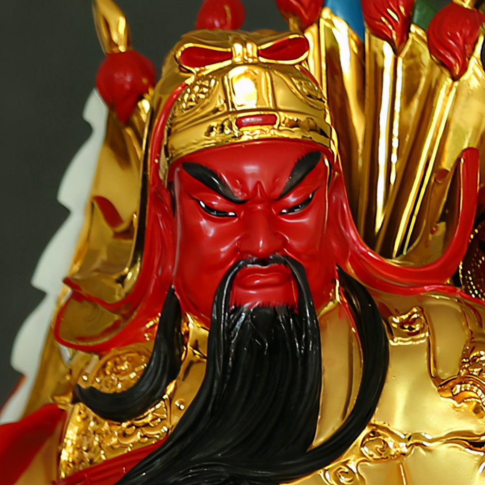 其实真实的关公,脸并不是红色的.