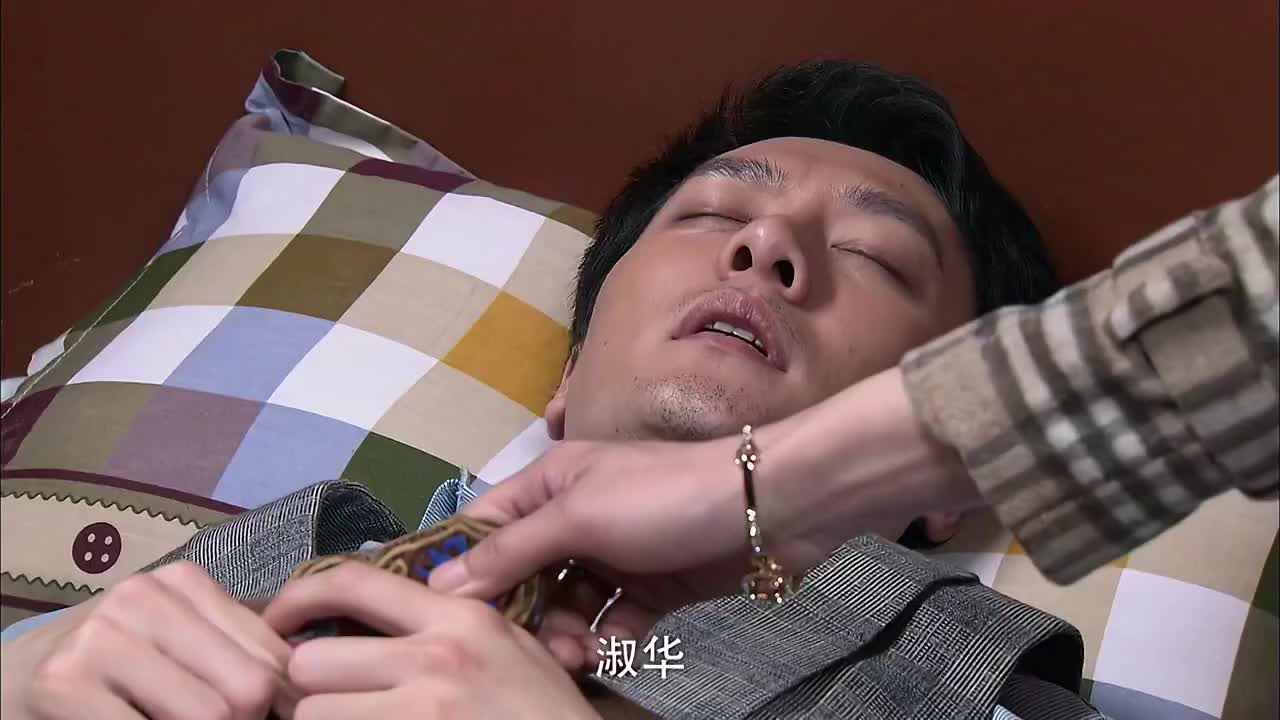 天涯赤子心看见世贤睡梦中都还在喊淑华母子美芳很难过