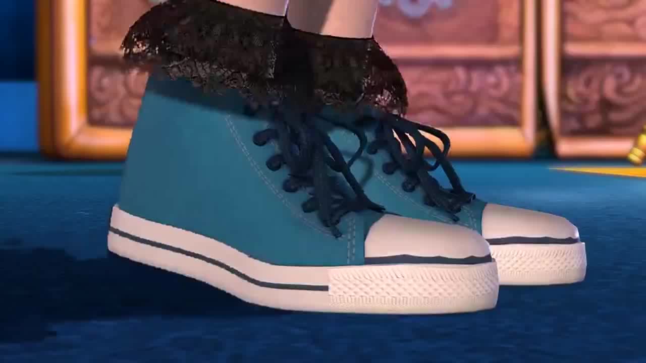 精灵梦叶罗丽文茜使用妒恨锁链捆住女王高泰明趁机要救舒言