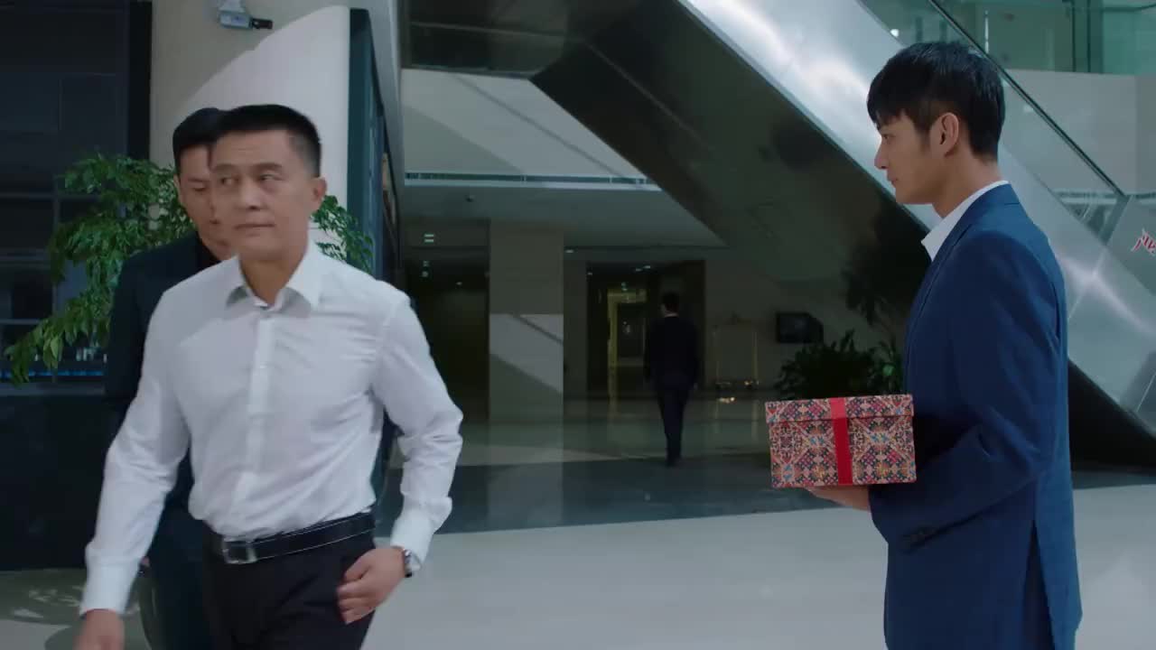 温州三家人林一峰帮助子凡约见林一山子凡向其道歉就离开