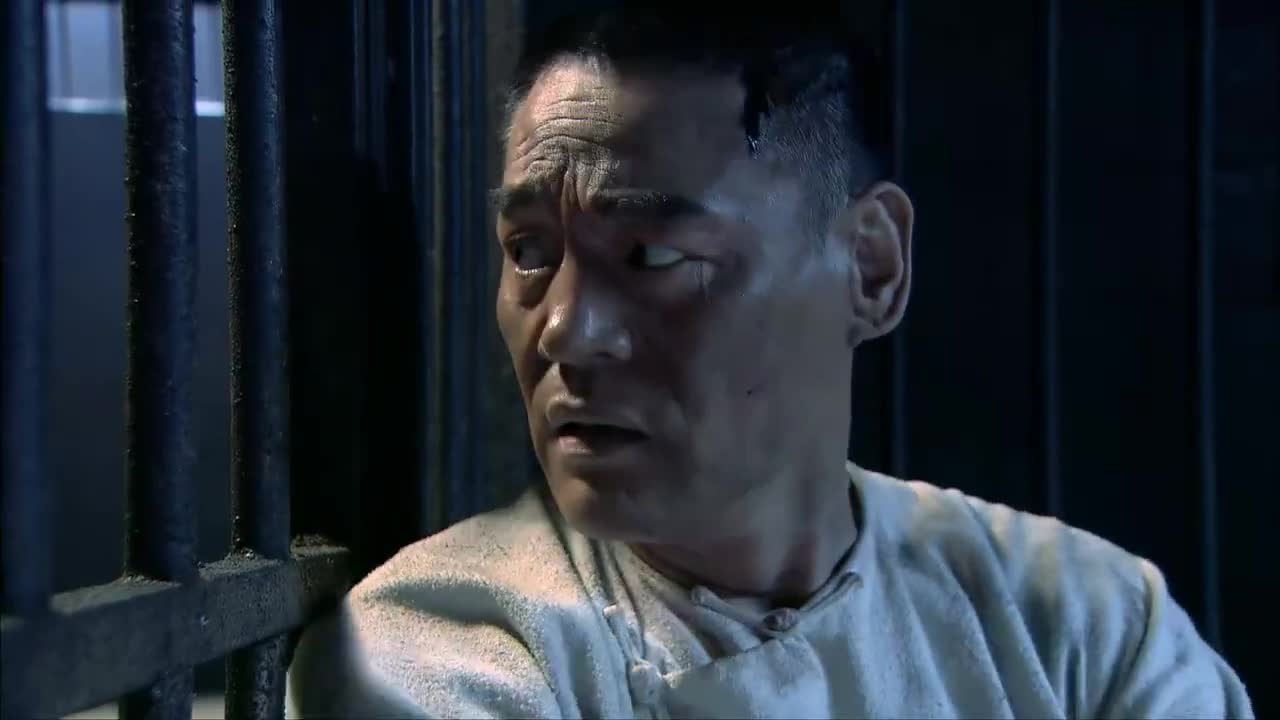 打狗棍巴瑞德替仗义执言让戴天理免受一死戴老爷十分感激