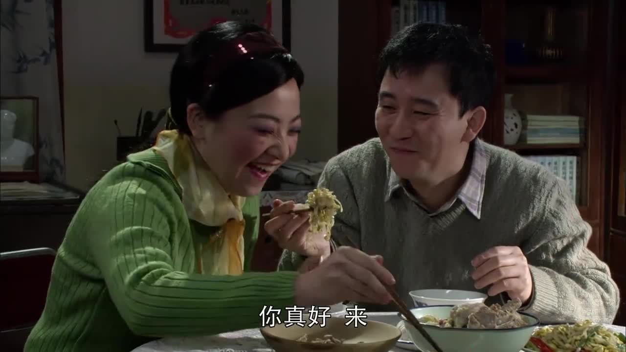 小麦进城丫丫闻见肉味馋了小妹没办法堵鼻孔小儿媳还敢挑