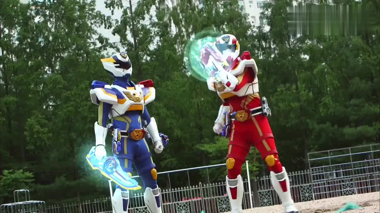 出动凯警两位凯警的能力加起来都敌不过泰坦这下可怎么办