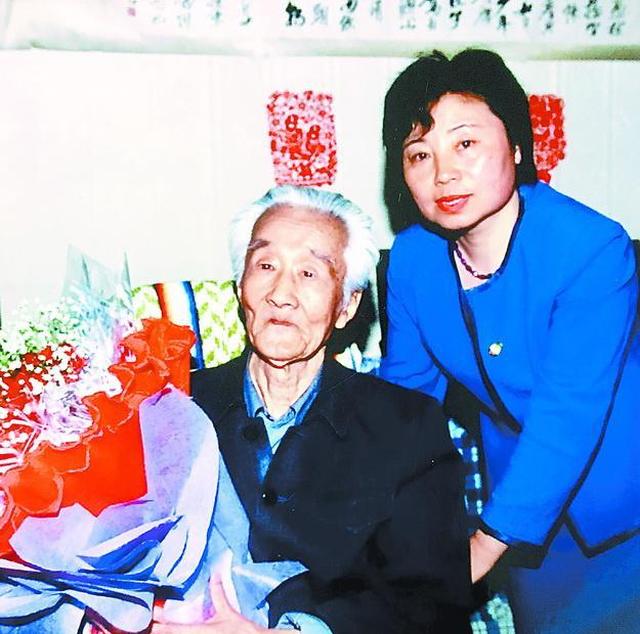 红学大家周汝昌从不是梦中人用扎实学问解读红楼梦