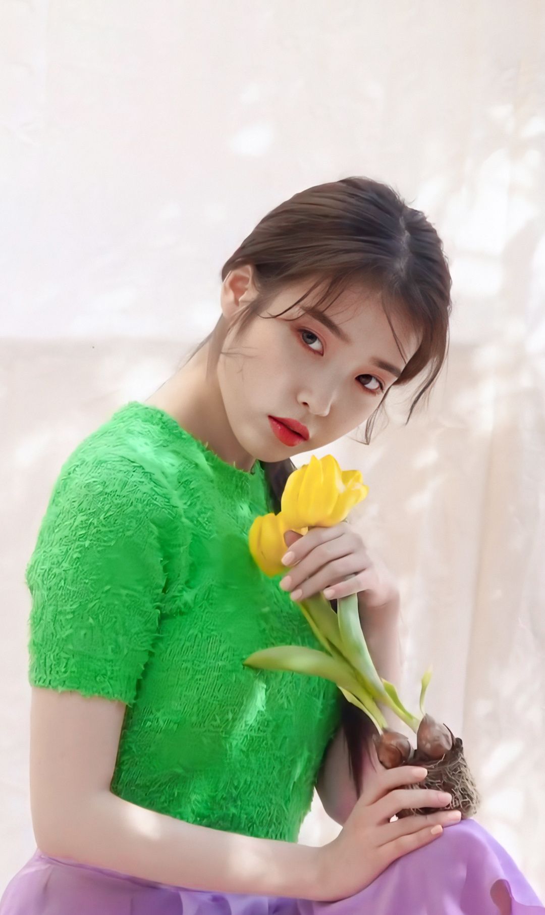 南韩明星李智恩(iu),甜美迷人,清纯靓丽