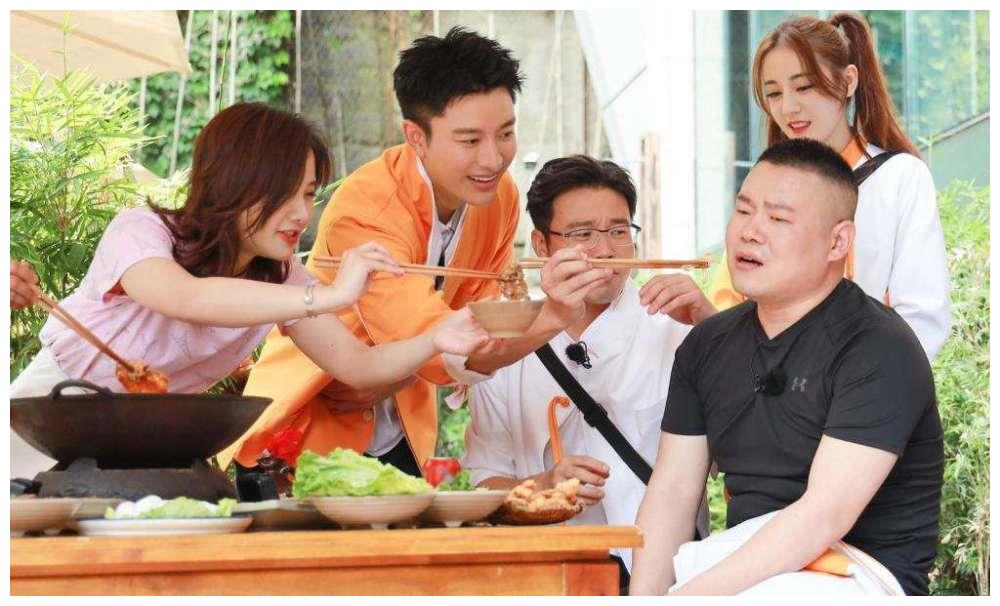 别把一个喜剧综艺节目上纲上线的,人家岳云鹏和张钧甯关系很好,才敢开