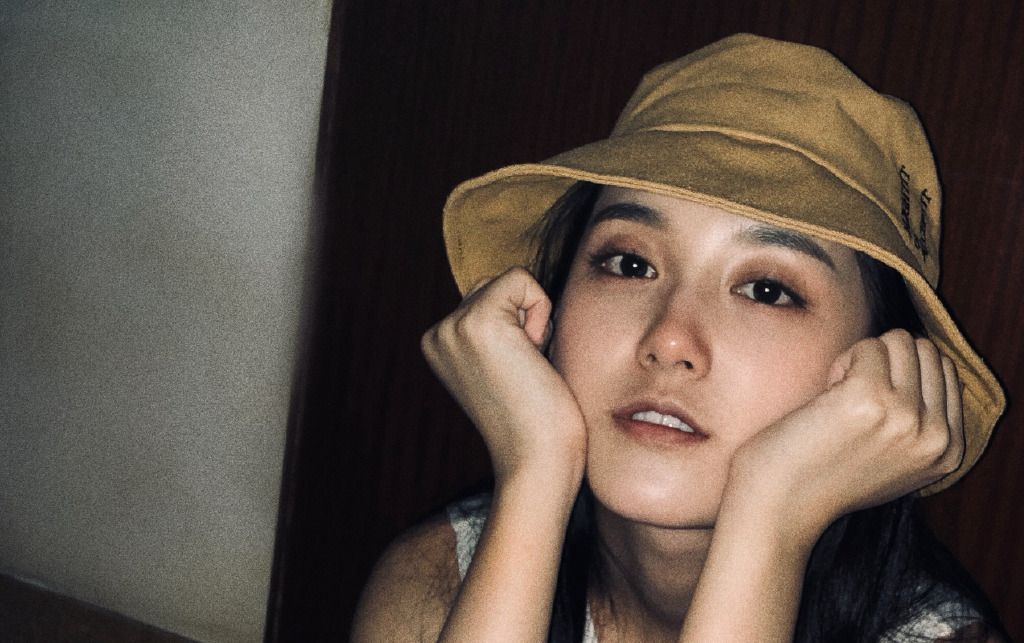 活泼伶俐的蒋依依,蕴涵着少女的情怀,诠释着不同的魅力!