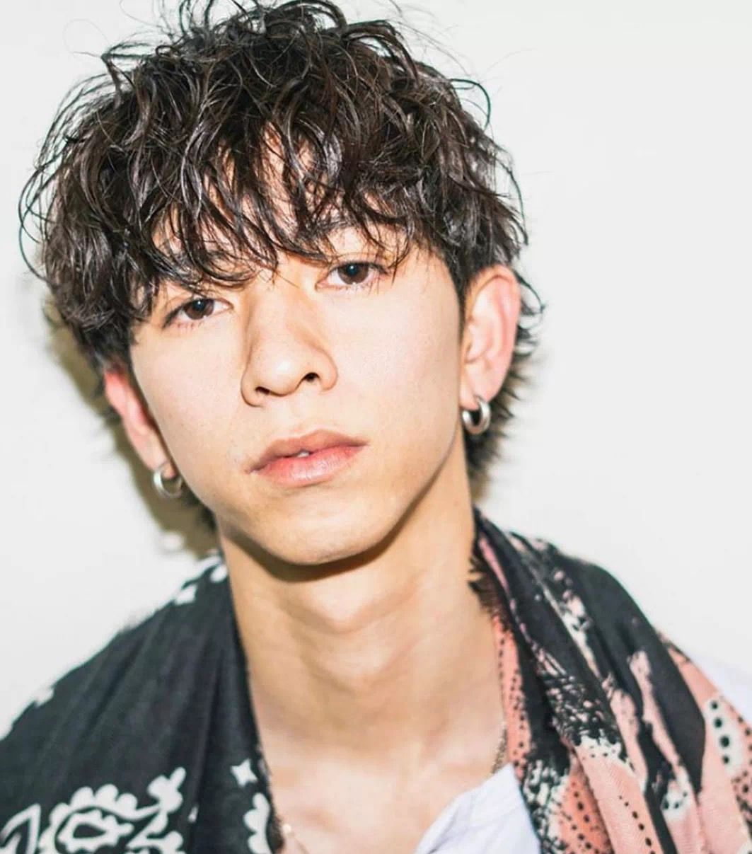 2020超a的日系男生发型风格参考,总有一款你喜欢的