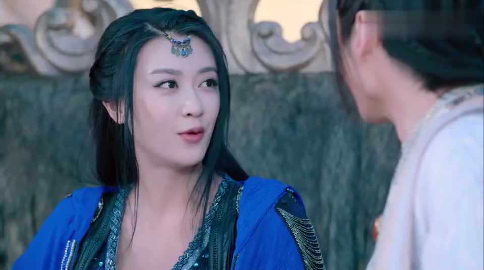 幻城:月神为了搞起气氛,想出馊主意,真是苦了皇柝