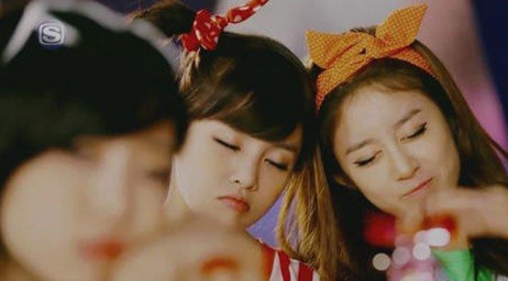 刘花英为什么是巨魔卖惨说被欺负tara被毁掉了