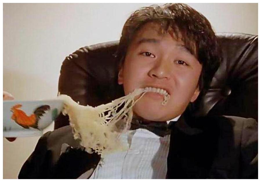 在周星驰的电影里面星爷最看不起戴眼镜斯文败类