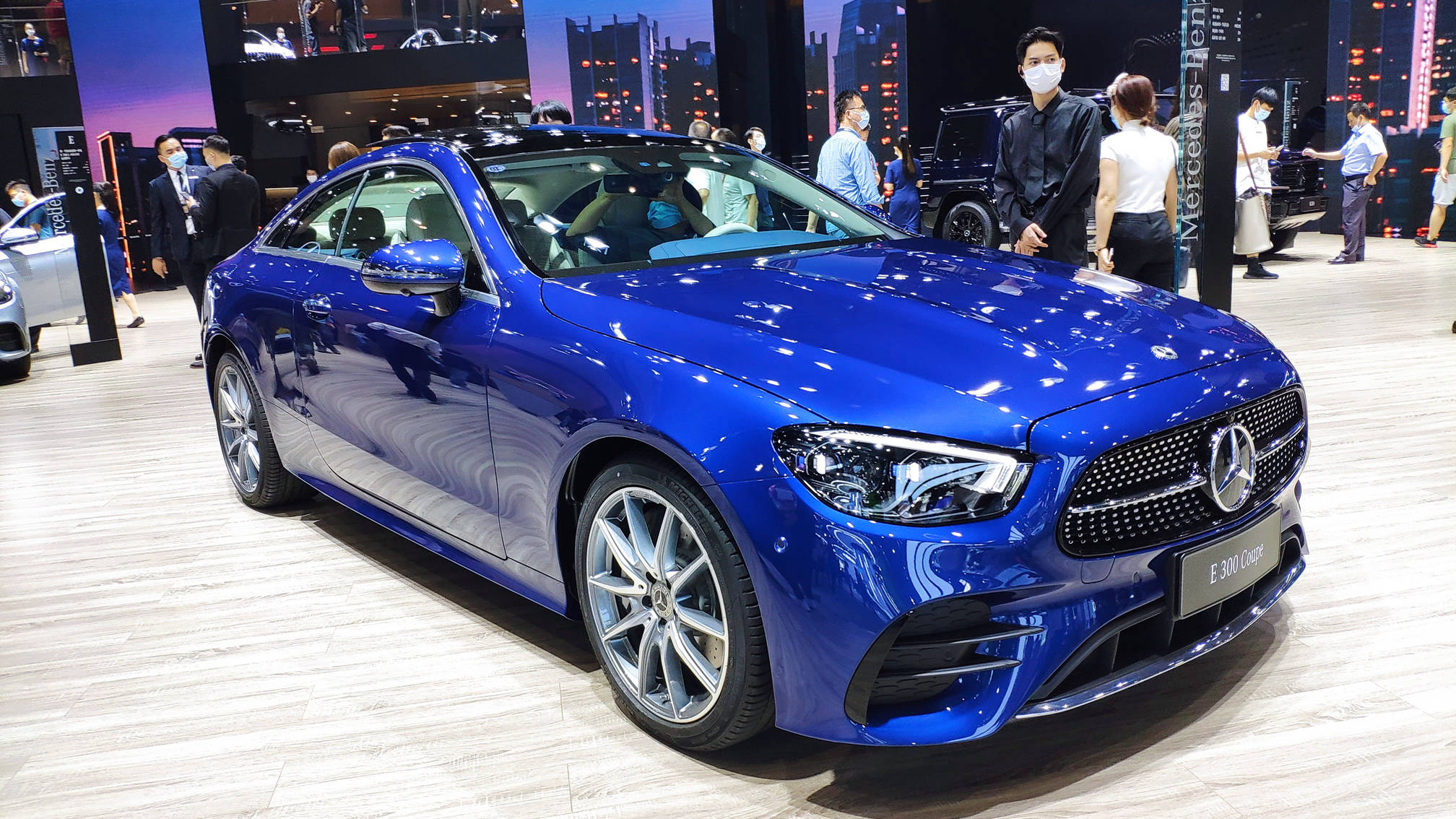 2020年广州车展:新款奔驰e级轿跑车实车